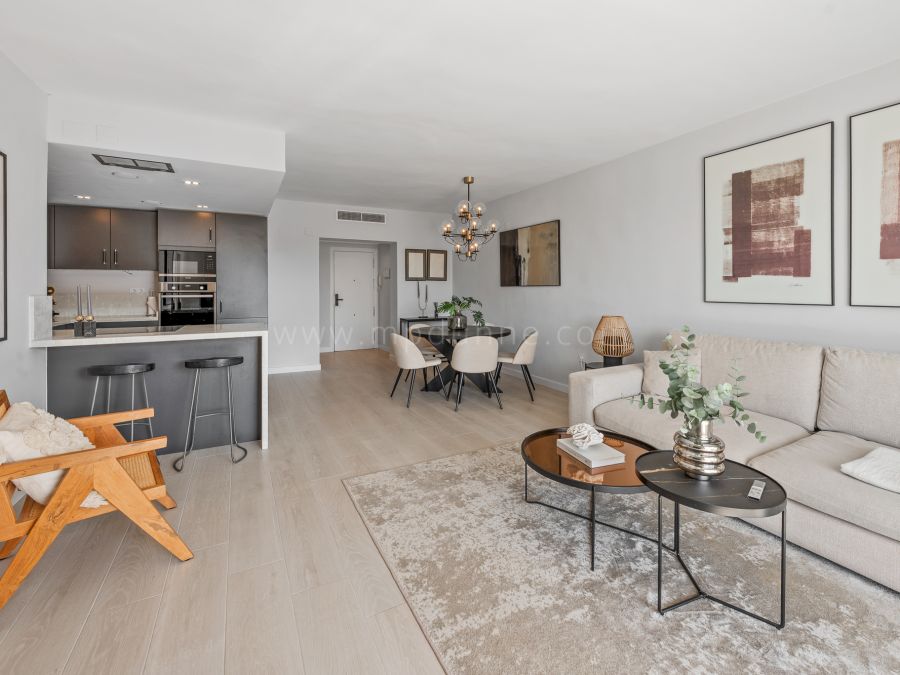 Modern Apartment in El Dorado, Nueva Andalucía