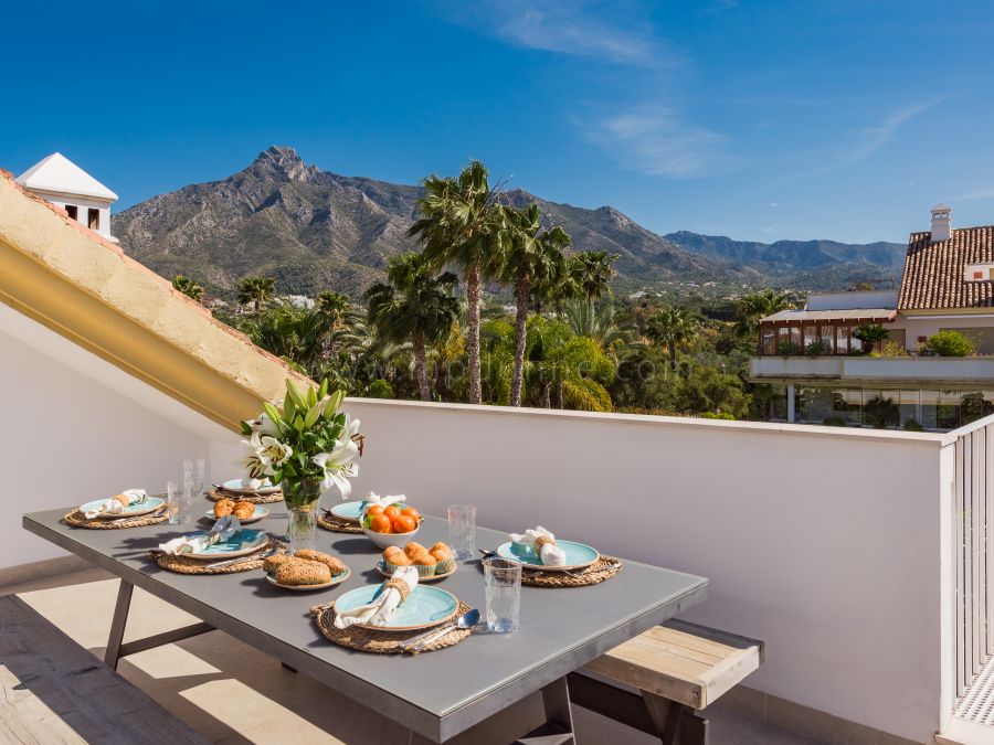 Duplex Penthouse with Panoramic Mountain Views on Marbella’s Golden Mile