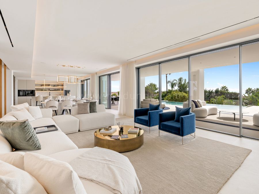 Villa moderne de luxe avec vue panoramique sur la mer à Sierra Blanca