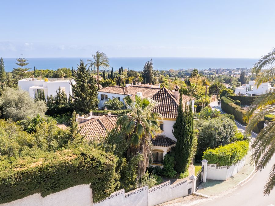 Villa à Vendre avec Potentiel de Rénovation à Nagüeles, Golden Mile
