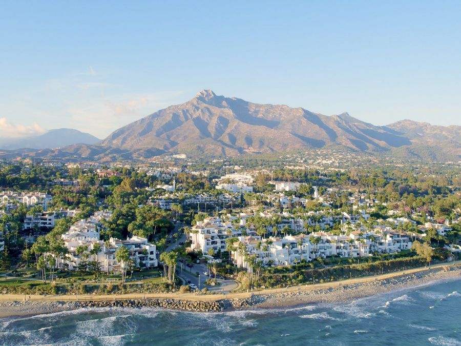 Beachside Puente Romano Luxury Ground Floor Apartment, Golden Mile