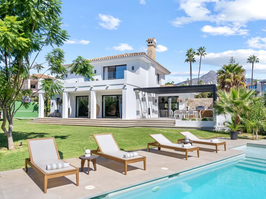 Villa Familiar Moderna Andaluza en Nueva Andalucía