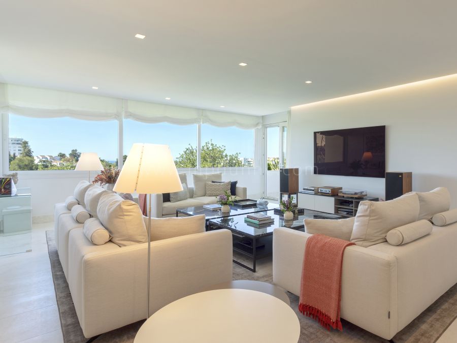 Two-Bed Golf Apartment in Guadalmina Alta