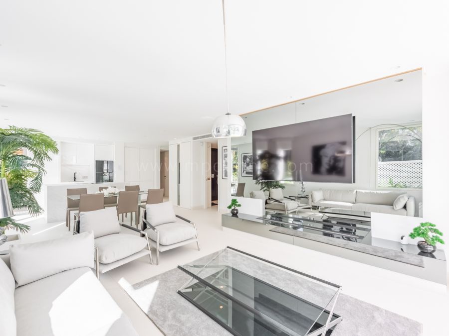 Appartement Rénové avec Terrasse à Marina Puente Romano