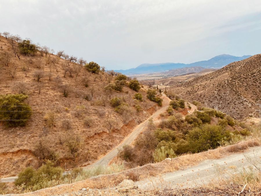 Large Plot of Land for Sale in Cártama, Málaga