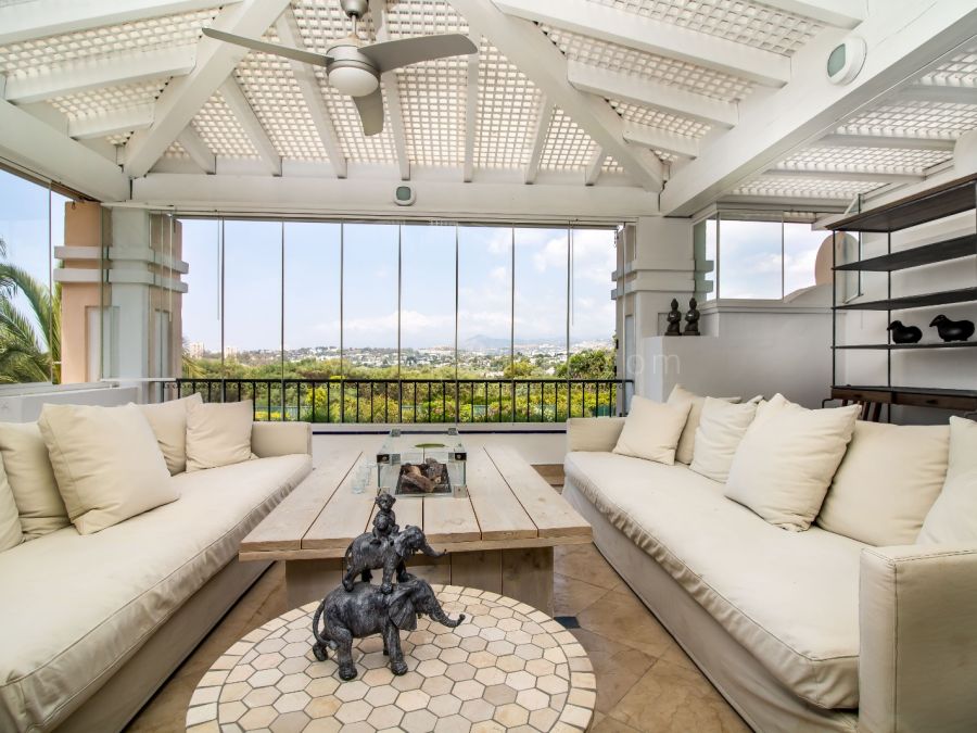 Ático dúplex con vistas panorámicas, Lomas de Sierra Blanca