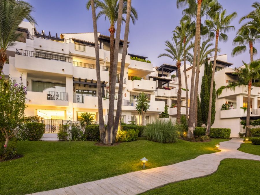 Ground Floor Apartment in Puente Romano Resort, Marbella’s Golden Mile