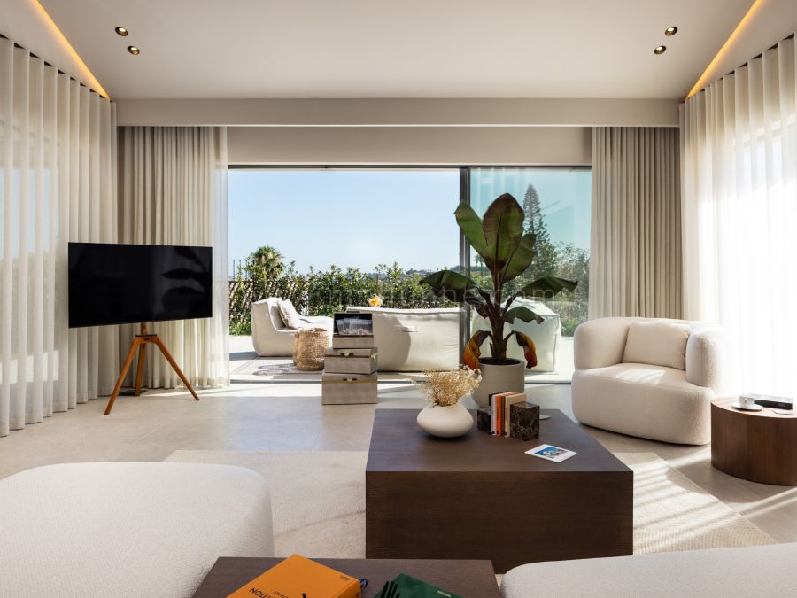 Villa im balinesischen Stil in Haza del Conde, Nueva Andalucía, Marbella