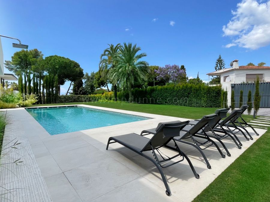 Villa moderne sur le Golden Mile de Marbella, La Carolina