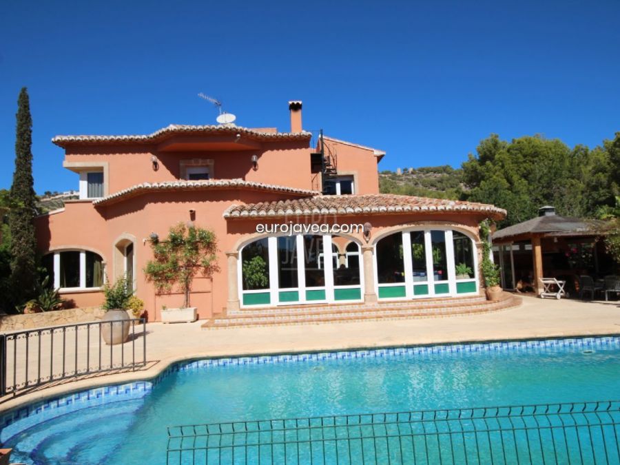 Villa de luxe à Puchol avec vue sur la mer