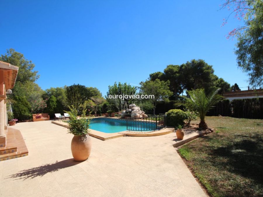 Villa de luxe à Puchol avec vue sur la mer