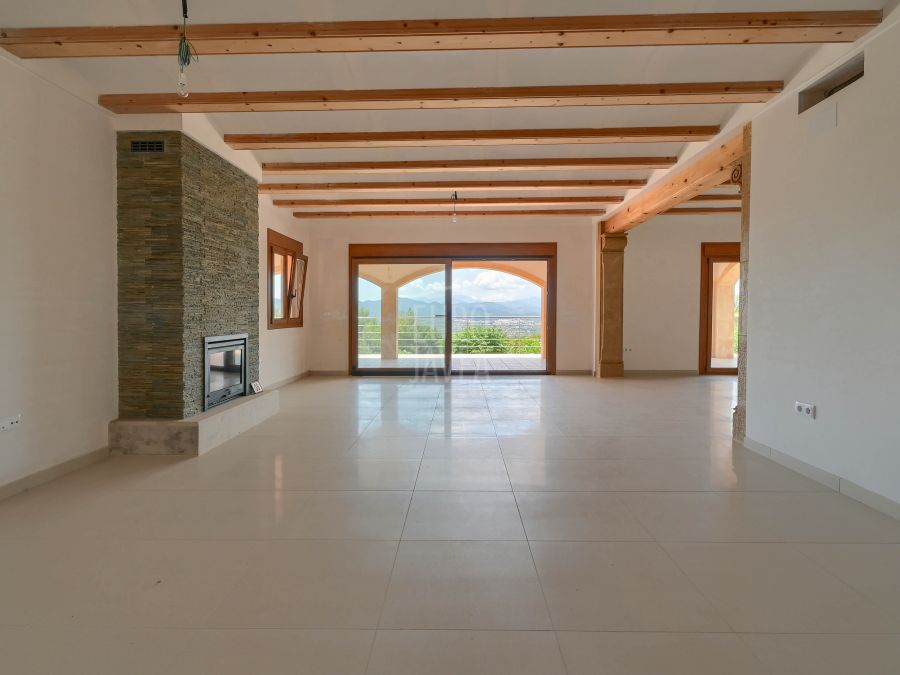Villa de nueva construcción de alta calidad en el Montgó de Jávea
