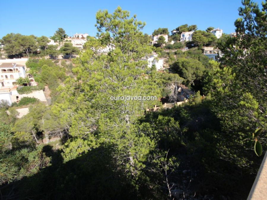 Parcela con vistas al mar en Jávea