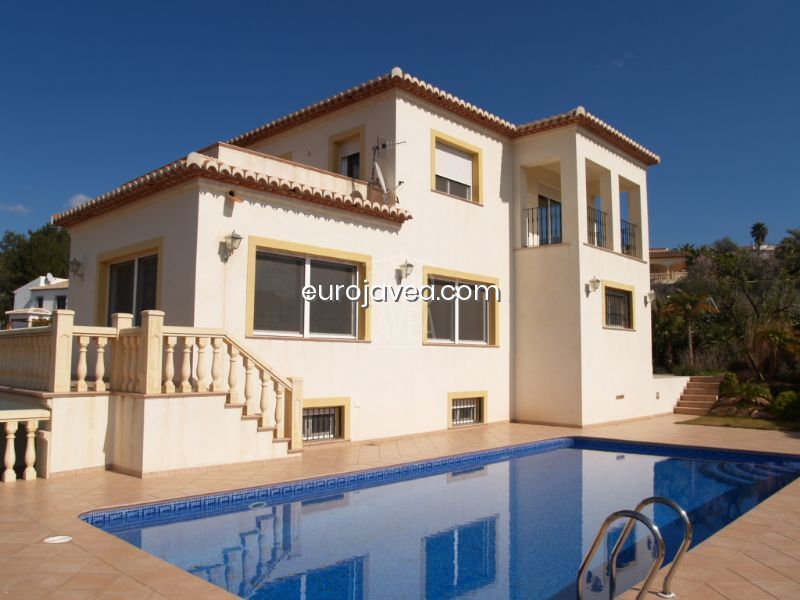 Magnificent villa in the Rafalet in Javea overlooking the valley