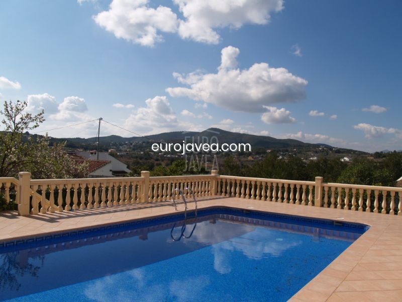 Magnífica villa en el Rafalet en Jávea con vistas al valle