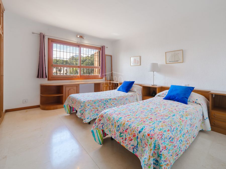 Charming traditional style villa for sale in Jávea with spectacular sea views