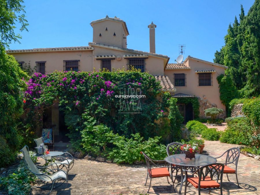 Traditional finca for sale in Pedreguer