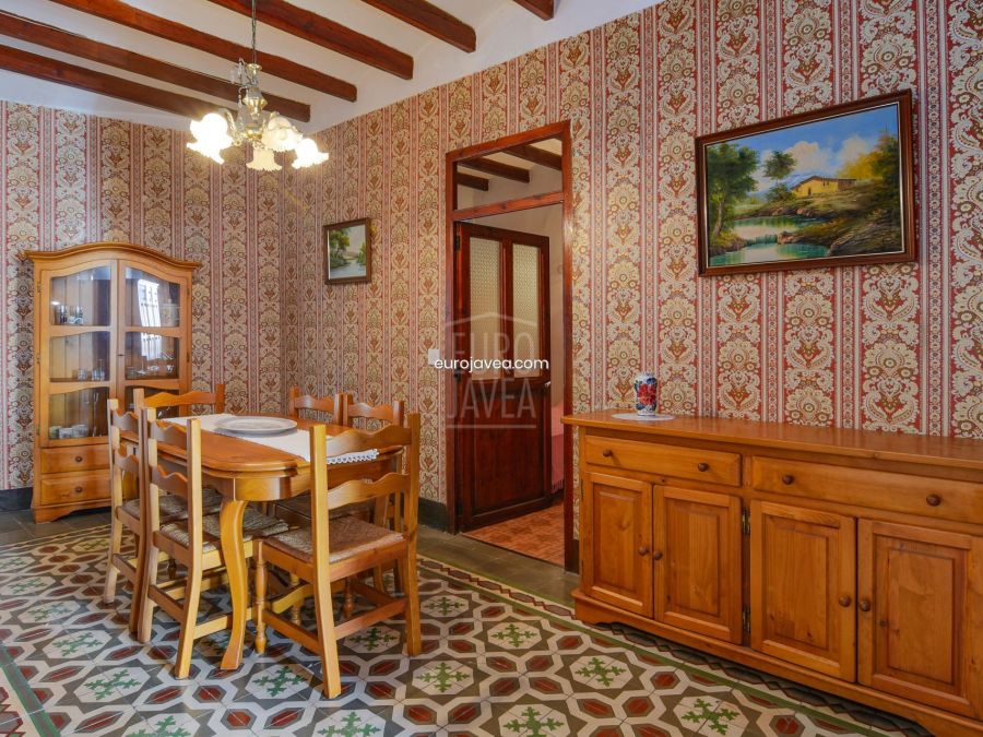 Charmant appartement à vendre à Jávea pour réformer dans le centre de la vieille ville de Jávea