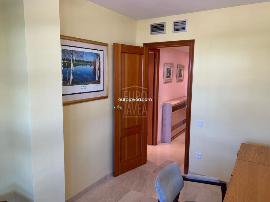 Apartment for long term rental in the port area of Jávea