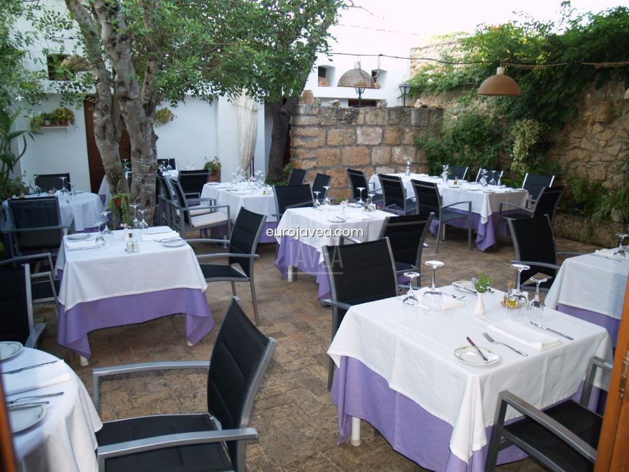 Maison de style méditerranéen à vendre à Jávea préparé pour le restaurant