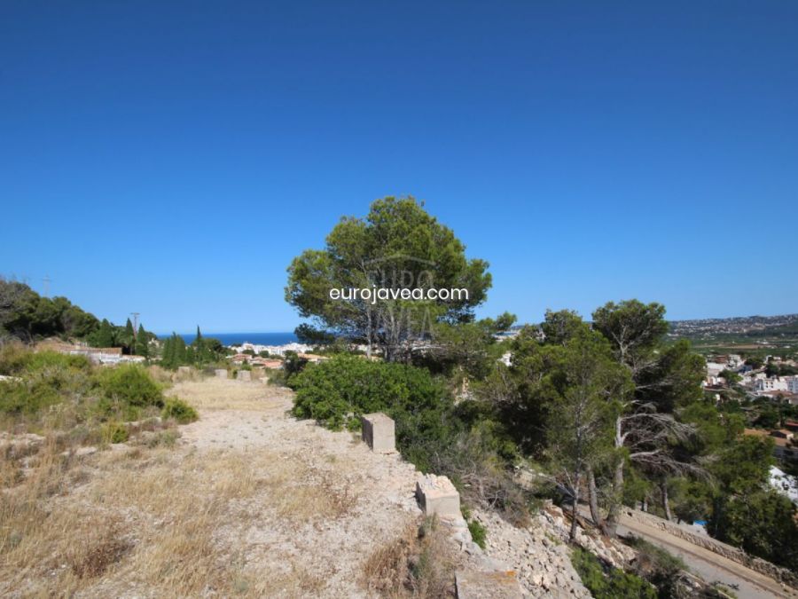 Plot close to the old town of Jávea