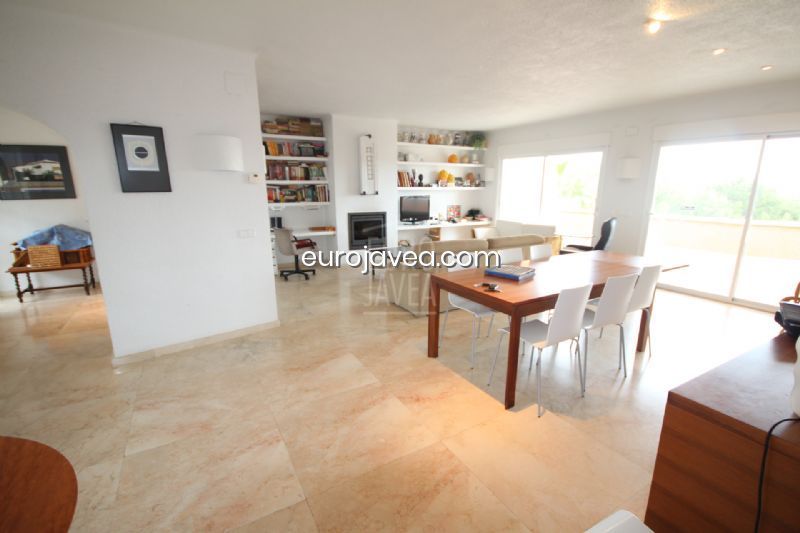 Villa moderna en la zona del Puchol con vistas al mar