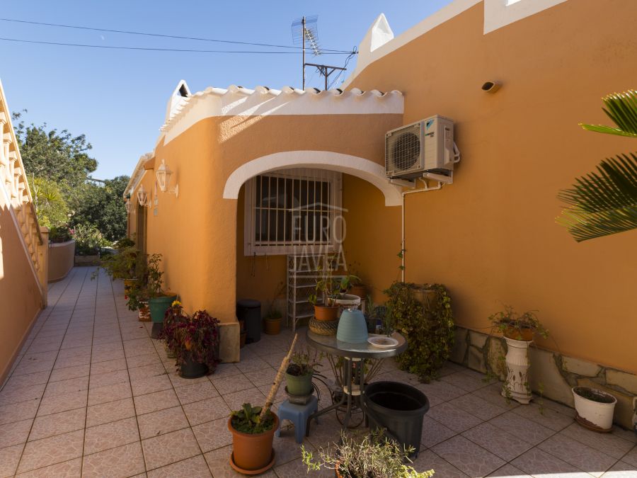 Villa à vendre dans la région de Montgó avec de belles vues panoramiques