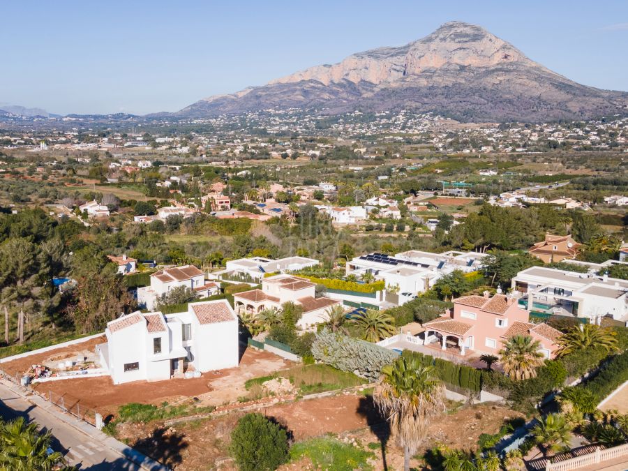 Nouvelle villa de luxe près de la plage d'Arenal avec vue imprenable sur le Montgo