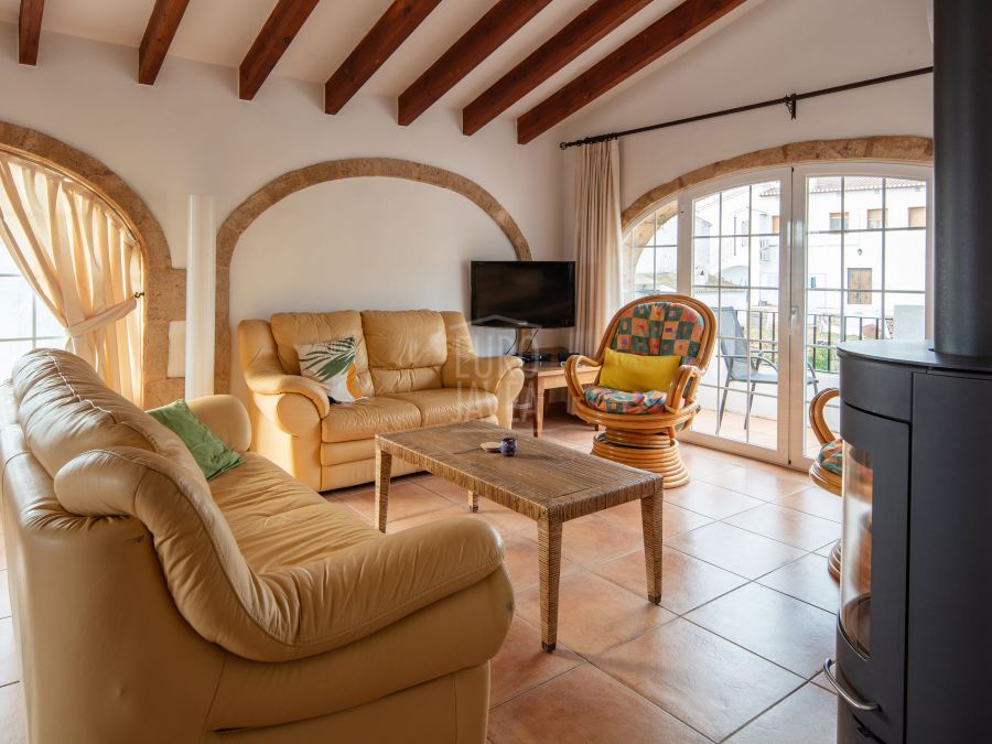 Exclusive villa in the area of Puchol, just a few steps from the old town of Jávea