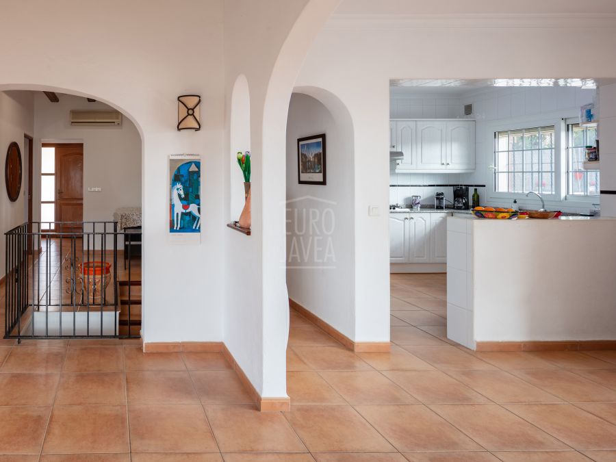 Exclusive villa in the area of Puchol, just a few steps from the old town of Jávea