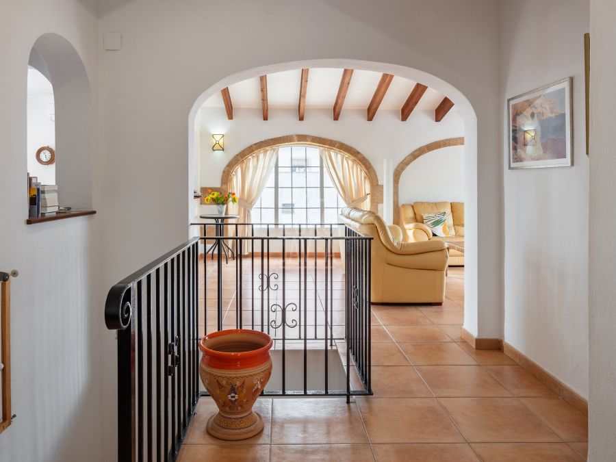 Exclusive villa in the area of Puchol, just a few steps from the old town of Jávea