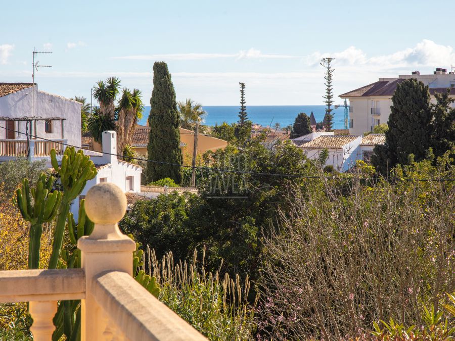 Exclusieve villa in de wijk Puchol, op een steenworp afstand van het oude centrum van Jávea