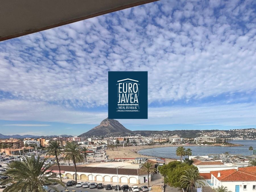 Completely refurbished flat in the Arenal of Jávea