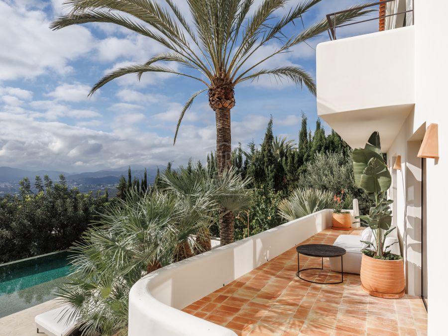 Villa in Montgo with panoramic views, luxury and comfort in every detail