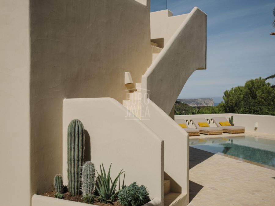 " Casa Garrofer " Lujosa villa de estilo Ibiza con vistas panorámicas al mar