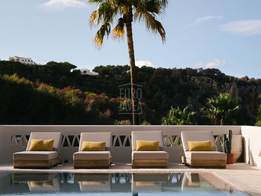 " Casa Garrofer " Lujosa villa de estilo Ibiza con vistas panorámicas al mar