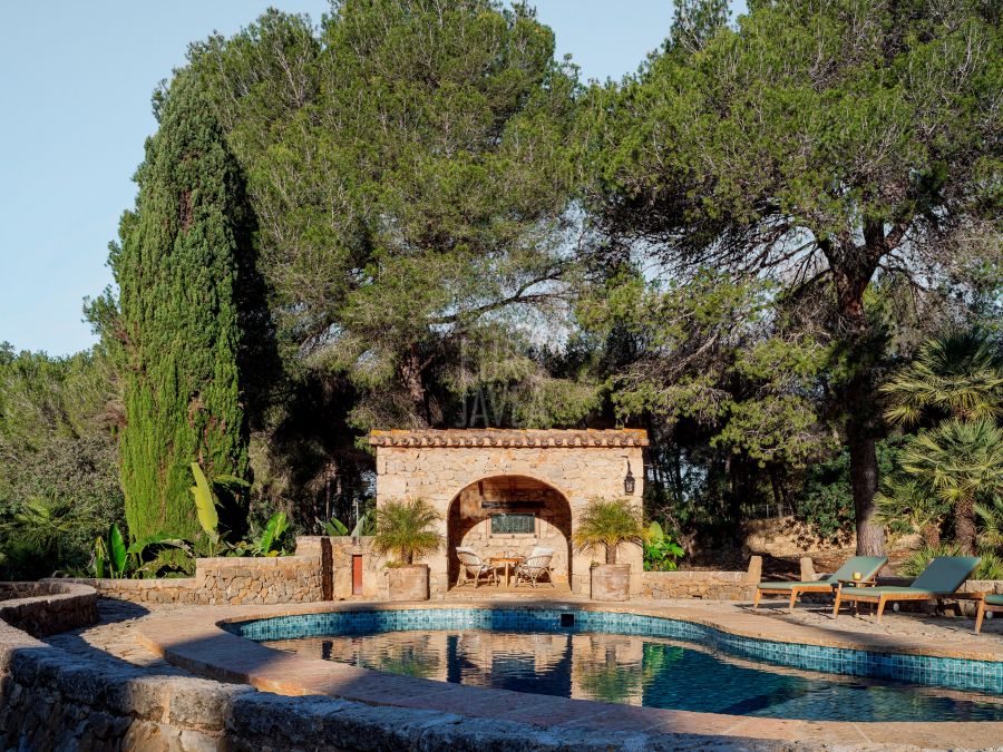 " Casa Tosca" Beautiful villa combining traditional charm with luxury in the peaceful area of Montgo