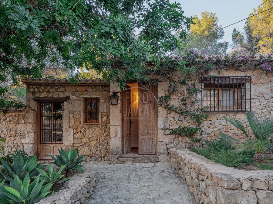 "Casa Tosca" Preciosa villa que combina el encanto tradicional con el lujo en la tranquila zona del Montgó