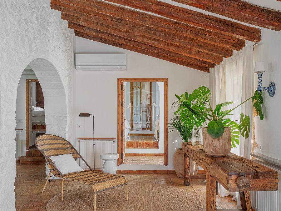 " Casa Tosca" Beautiful villa combining traditional charm with luxury in the peaceful area of Montgo