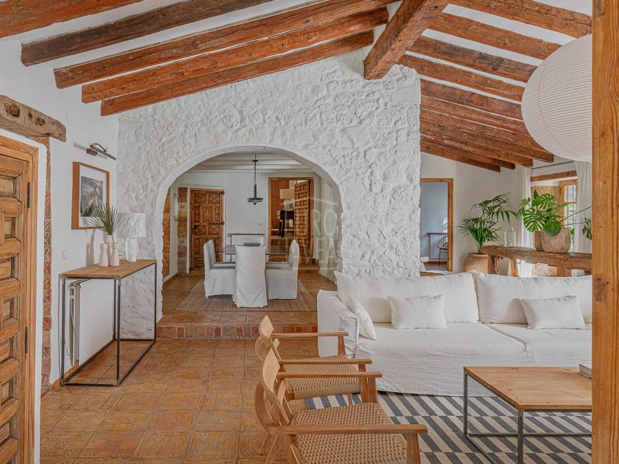 " Casa Tosca" Beautiful villa combining traditional charm with luxury in the peaceful area of Montgo