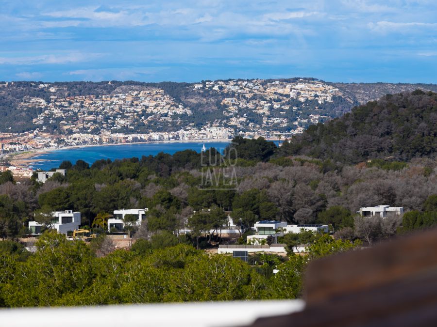 Charmante villa à vendre près de la plage d'Arenal avec vue panoramique