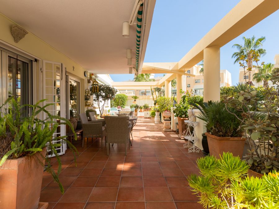 Luxe appartement in het hart van de haven van Jávea, op het zuiden.