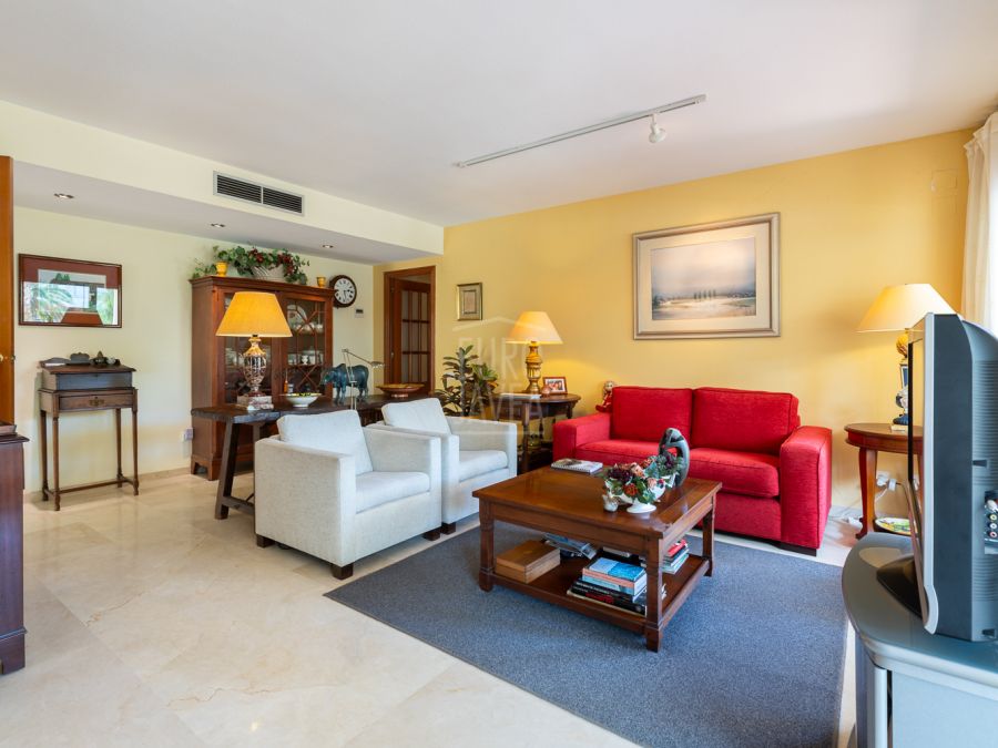 Appartement de luxe au coeur du port de Jávea, orienté sud