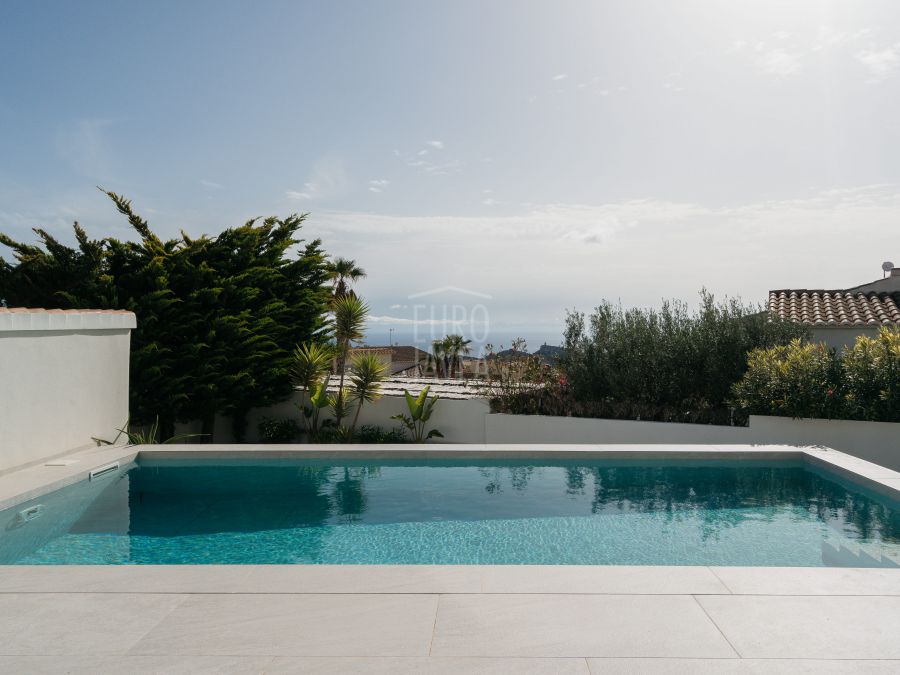 Luxueuze villa te koop in Cumbre del Sol in Benitachell