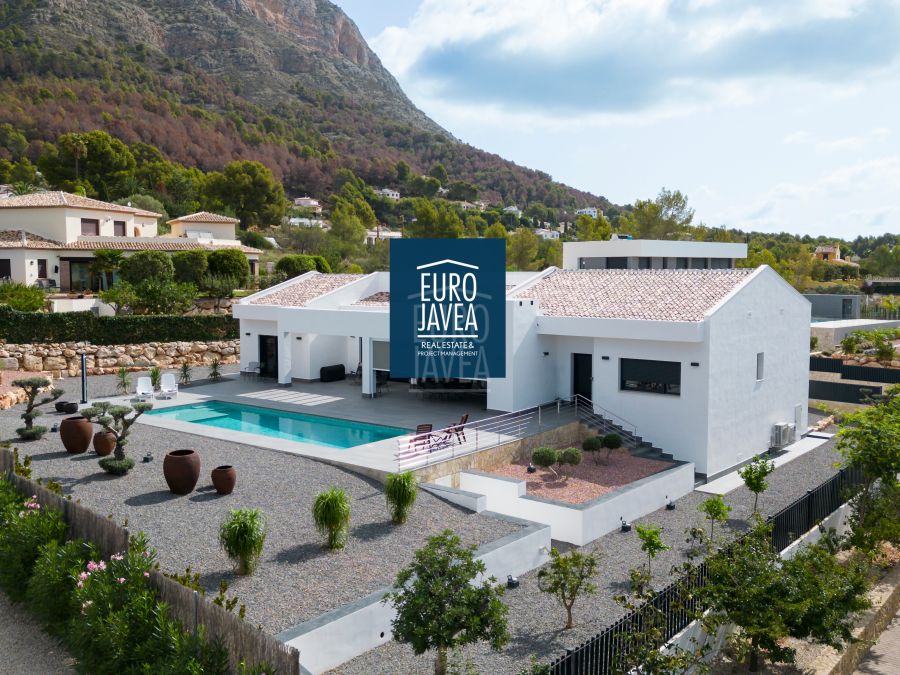 Modern new-built villa for sale in the sought-after area of the Montgó Garroferal