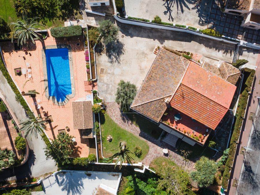 Villa traditionnelle exquise à vendre au cœur de la vieille ville de Javea