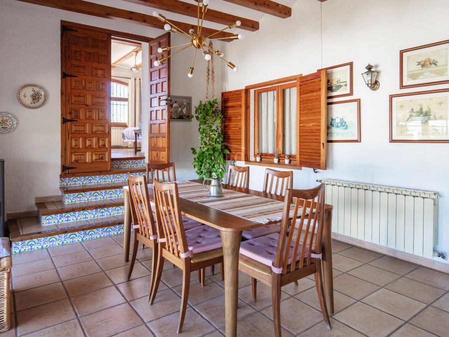 Villa traditionnelle exquise à vendre au cœur de la vieille ville de Javea