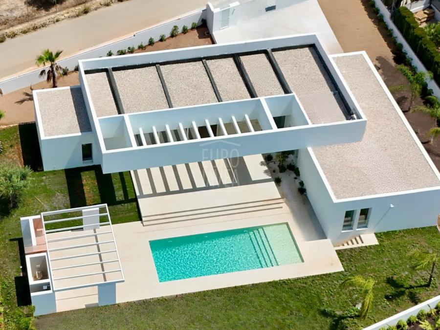 Villa Manila, exclusiva villa de lujo recién construida en la falda del Montgó
