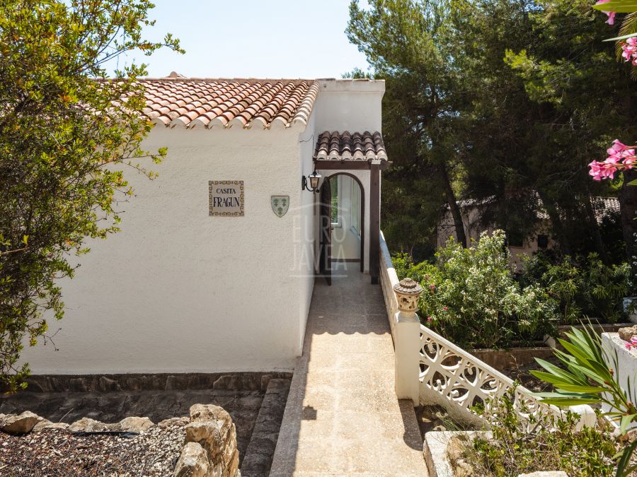 Exclusive Villa Helios — a balcony over the Mediterranean sea