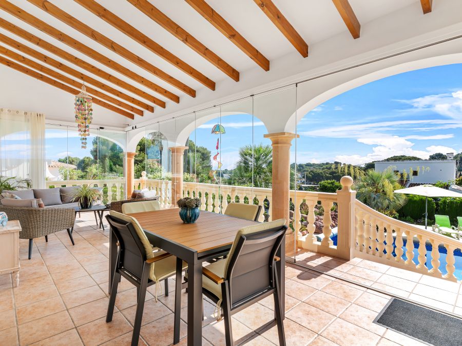 Villa de lujo en exclusiva con vistas panorámicas cerca de la Playa del Arenal
